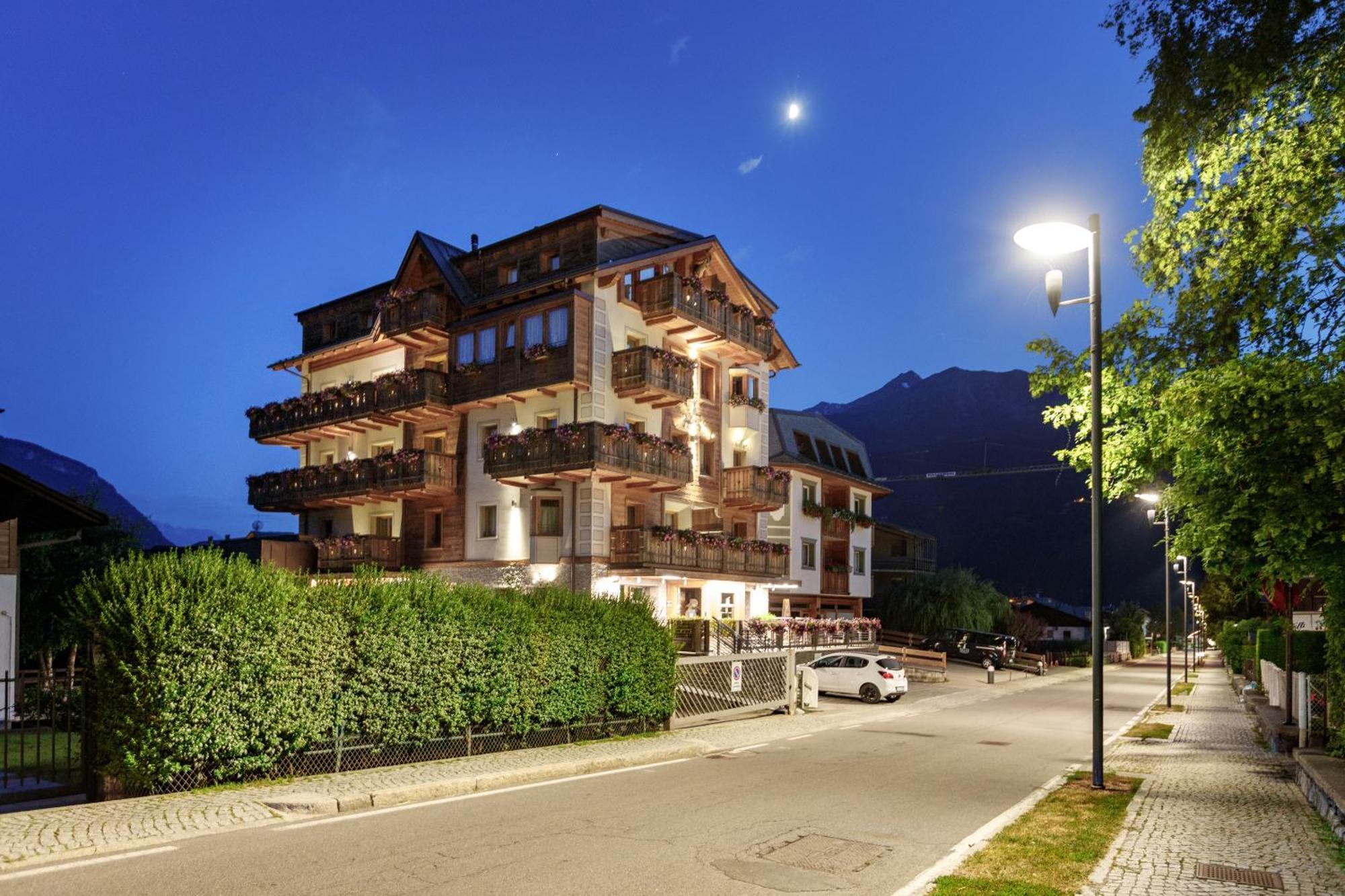 Sottovento Luxury Hospitality Hotel Bormio Kültér fotó
